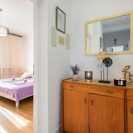 Apartman Lavanda-kate Krk Town